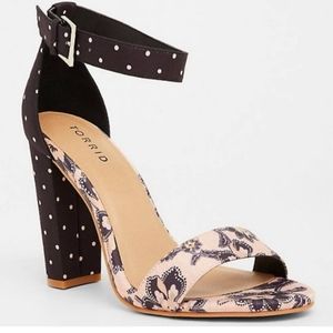 Fabulous 4 inch torrid wide width heel size 11